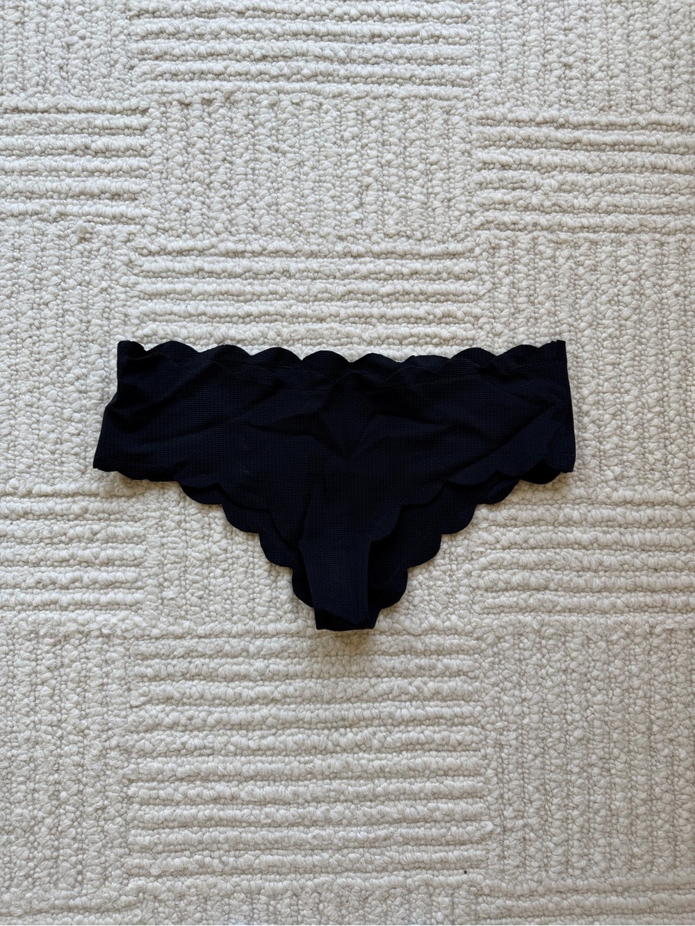 Marysia Classic Black Scalloped Edge Bikini Bottoms
